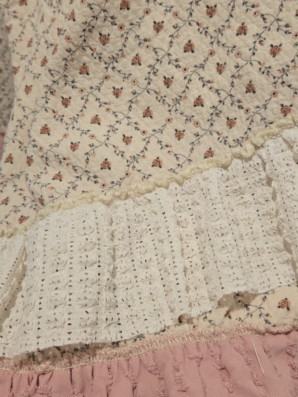 POL Floral Pants with Patches and Ruffle Details in Natural/Pink NWOT - Picture 6 of 7